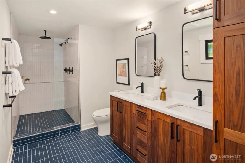Property photo for 10044 Slater Avenue Ne, Kirkland photo 18