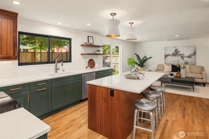 Property photo for 10044 Slater Avenue Ne, Kirkland photo 12