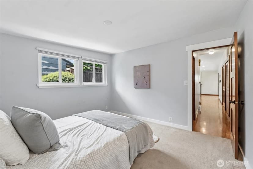 Property photo for 3222 Ne 85th Street, Seattle photo 17