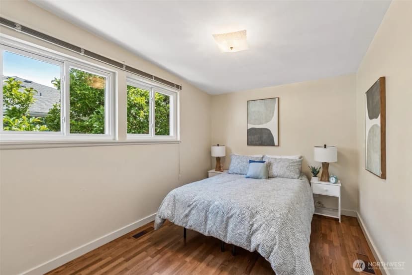 Property photo for 3222 Ne 85th Street, Seattle photo 14