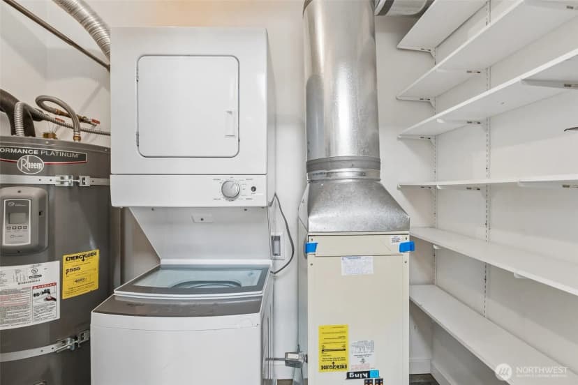 Property photo for 3222 Ne 85th Street, Seattle photo 10