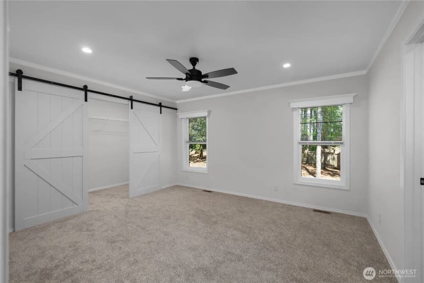Property photo for 10 E Barnsby Place, Shelton photo 15