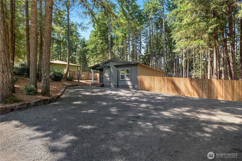 Property photo for 10 E Barnsby Place, Shelton photo 26