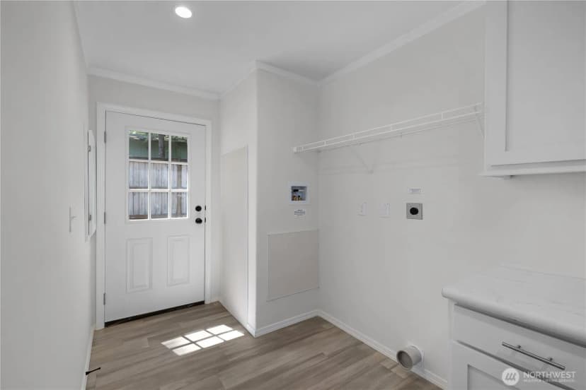 Property photo for 10 E Barnsby Place, Shelton photo 13