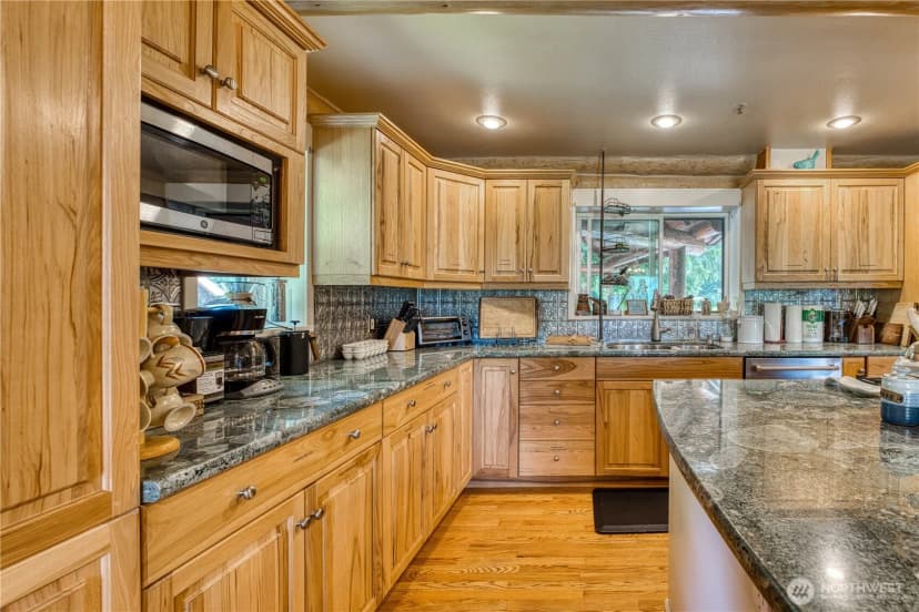 Property photo for 35837 Fox Creek Lane, Sedro Woolley photo 16