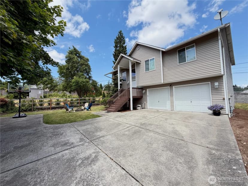 Property photo for 1709 Silver Lake Road, Everett photo 4