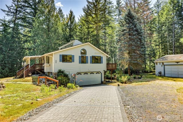 Property photo for 500 Mallard Lane Nw, Seabeck