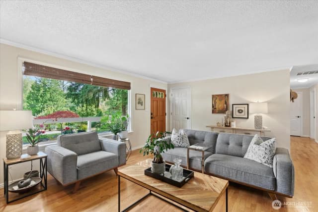 Property photo for 18237 Se 135th Street, Renton photo 3