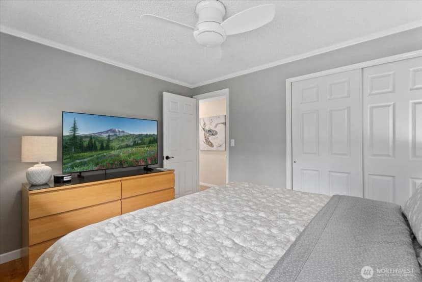 Property photo for 18237 Se 135th Street, Renton photo 11