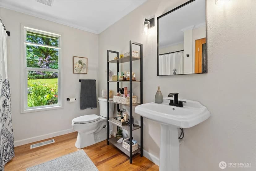Property photo for 18237 Se 135th Street, Renton photo 15