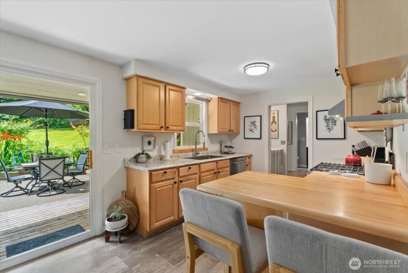 Property photo for 18237 Se 135th Street, Renton photo 8