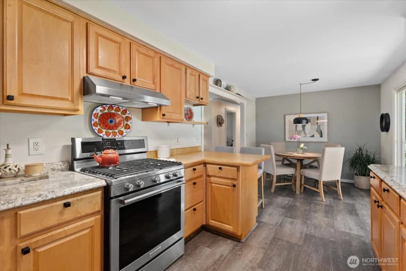 Property photo for 18237 Se 135th Street, Renton photo 9