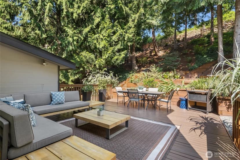 Property photo for 5830 W Mercer Way, Mercer Island photo 32