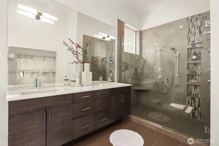 Property photo for 5830 W Mercer Way, Mercer Island photo 21