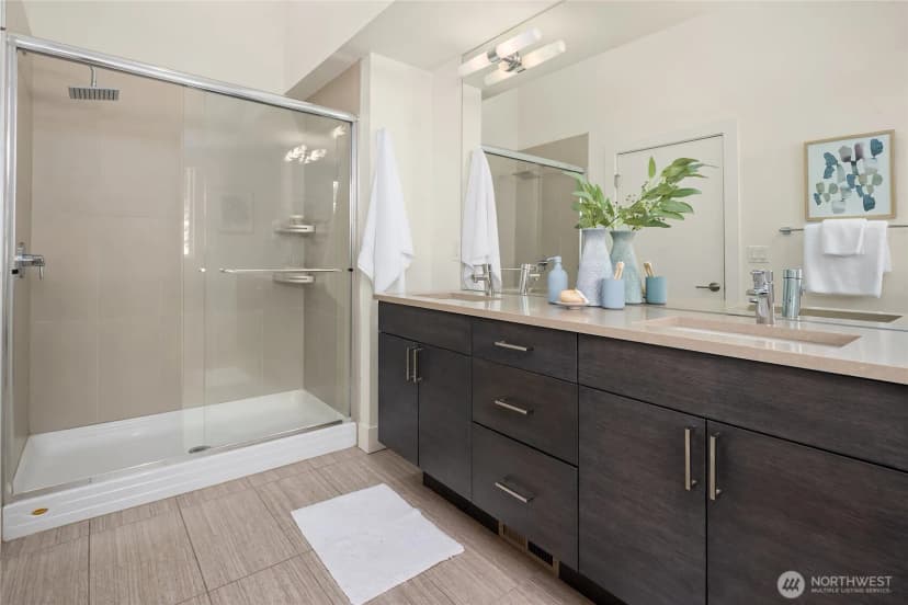 Property photo for 5830 W Mercer Way, Mercer Island photo 25