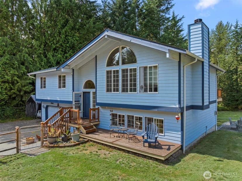 Property photo for 12405 101st Place Ne, Lake Stevens photo 3