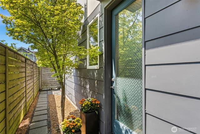 Property photo for 3029 Beacon Avenue S, Seattle photo 5