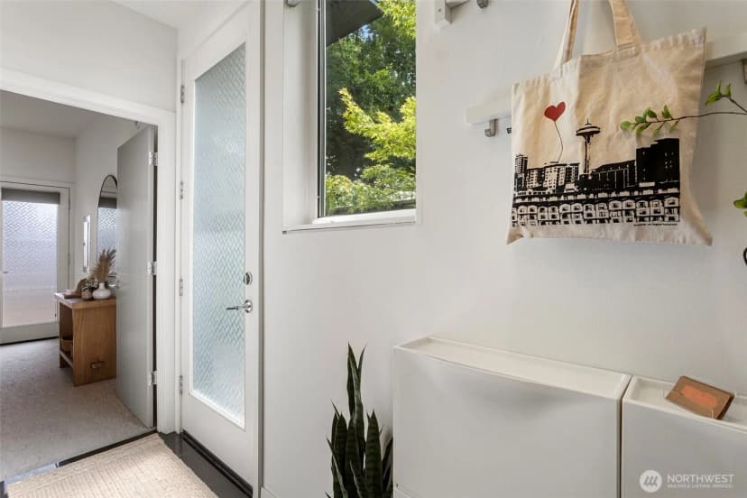 Property photo for 3029 Beacon Avenue S, Seattle photo 7