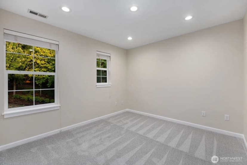 Property photo for 14008 Se 21st Place, Bellevue photo 30