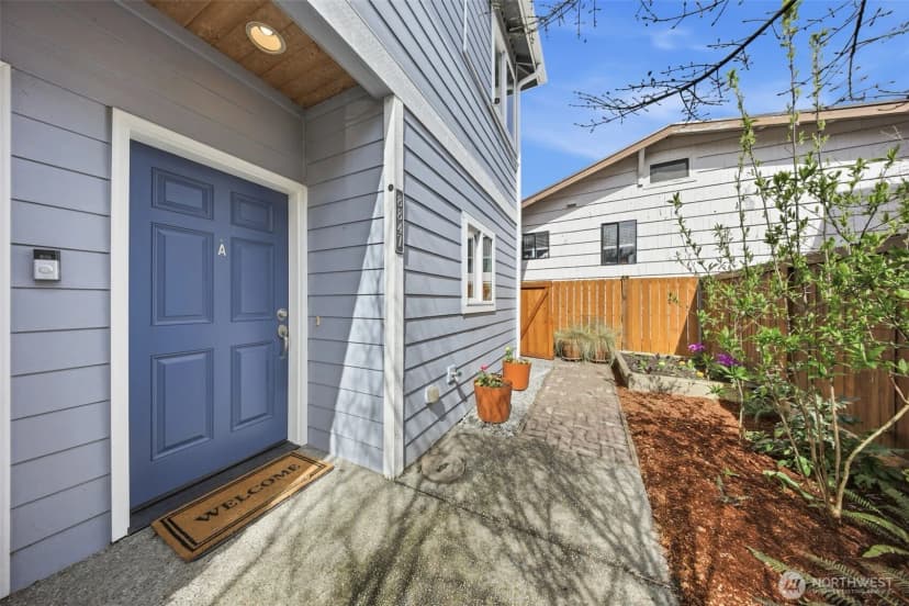 Property photo for 8847 9th Avenue Sw #a, Seattle photo 2