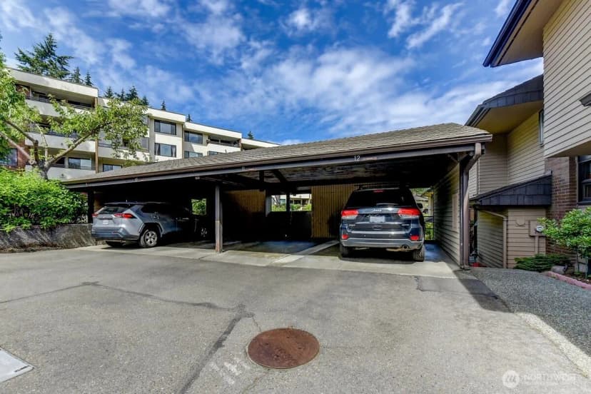 Property photo for 10830 Glen Acres Drive S #t9, Seattle photo 21
