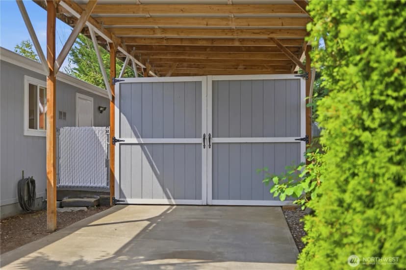 Property photo for 10015 189th Street E, Puyallup photo 31