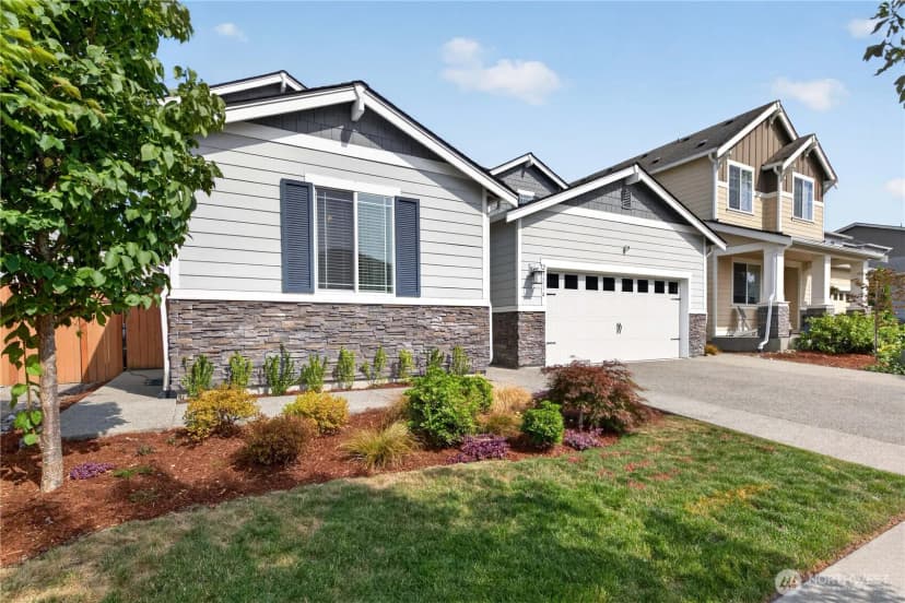 Property photo for 23714 229th Place Se, Maple Valley photo 28