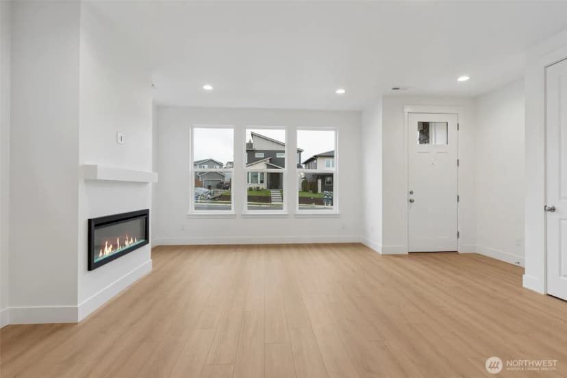 Property photo for 14531 204th Avenue E #906, Bonney Lake photo 3
