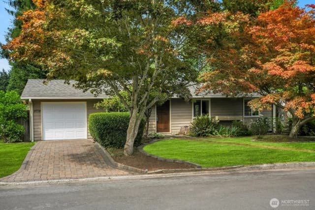 Property photo for 9778 Ne 126th Place, Kirkland, WA 98034