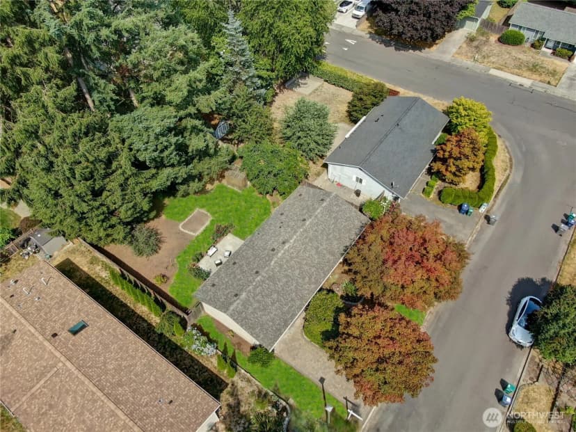 Property photo for 9778 Ne 126th Place, Kirkland photo 22