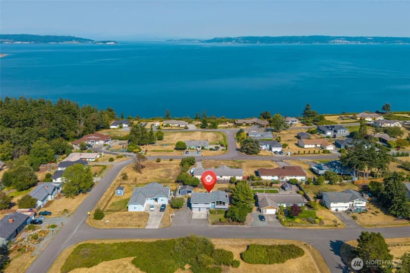 Property photo for 1264 Eagle Crest Drive, Oak Harbor photo 37