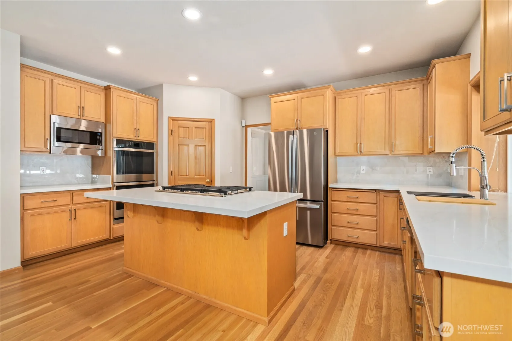 Property photo for 20534 Ne 33rd Court Ne, Sammamish photo 13