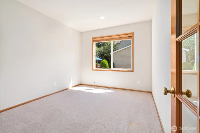 Property photo for 20534 Ne 33rd Court Ne, Sammamish photo 20