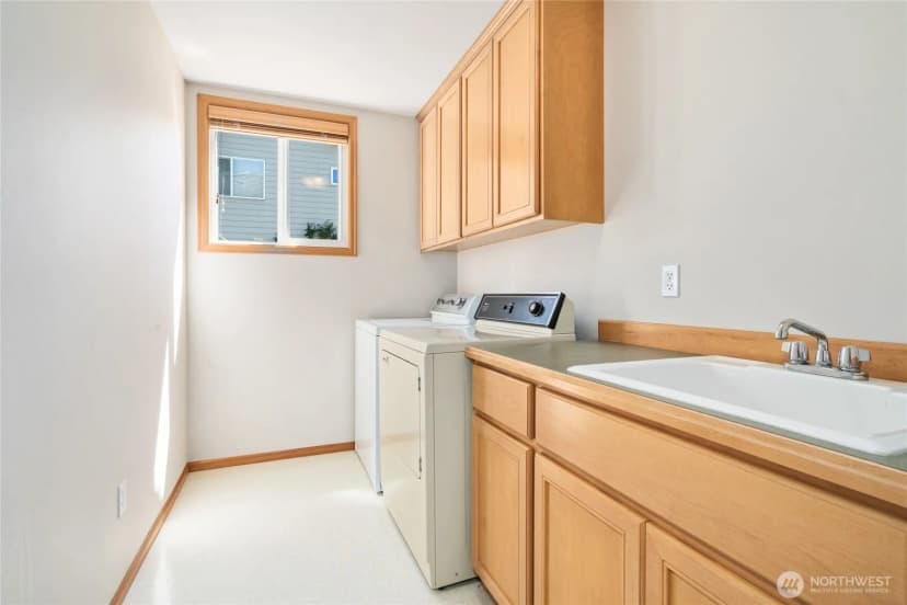 Property photo for 20534 Ne 33rd Court Ne, Sammamish photo 19