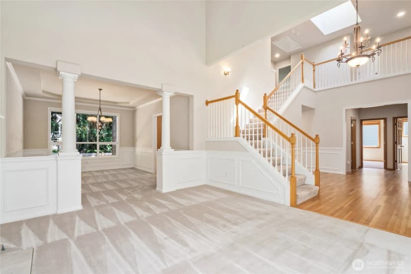 Property photo for 20534 Ne 33rd Court Ne, Sammamish photo 7