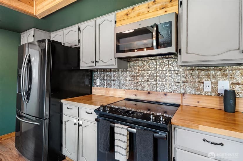 Property photo for 14102 131st Street Nw, Gig Harbor photo 6