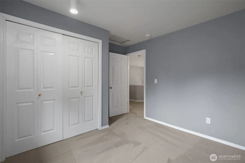 Property photo for 8021 Ne 122nd Place, Kirkland photo 31