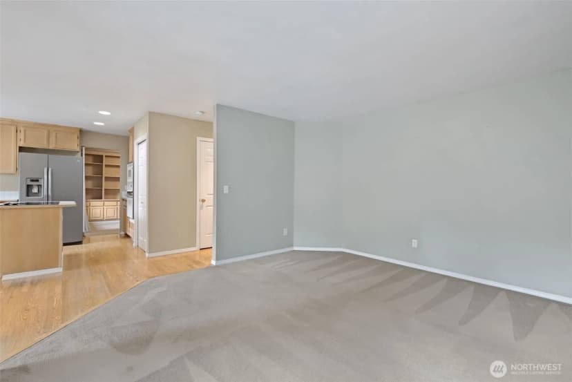Property photo for 8021 Ne 122nd Place, Kirkland photo 21
