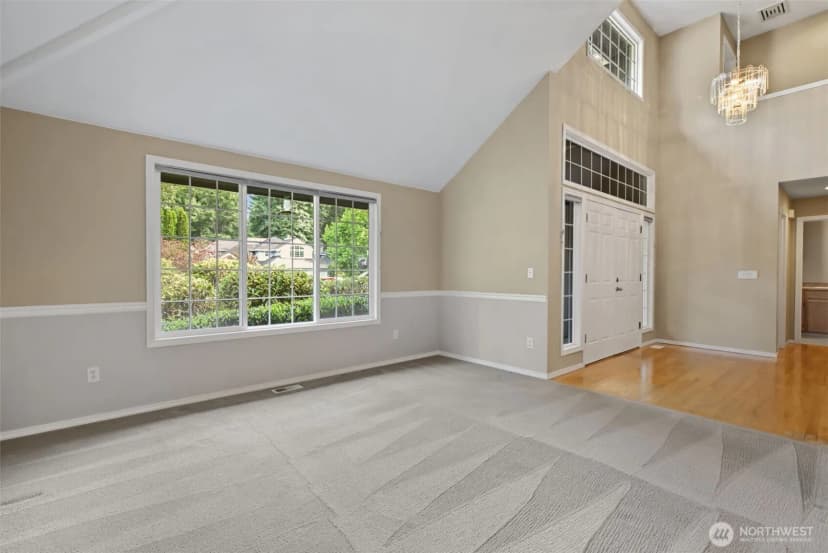 Property photo for 8021 Ne 122nd Place, Kirkland photo 5