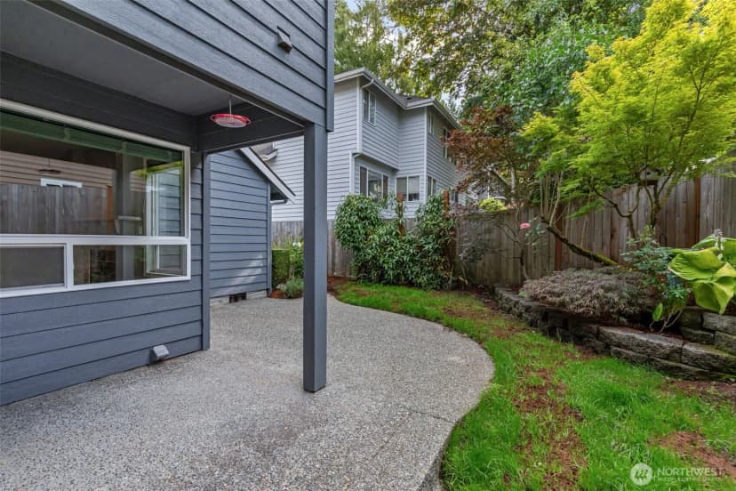 Property photo for 8021 Ne 122nd Place, Kirkland photo 39