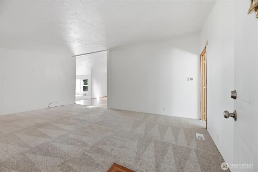 Property photo for 9314 Canyon Road #22, Puyallup photo 7
