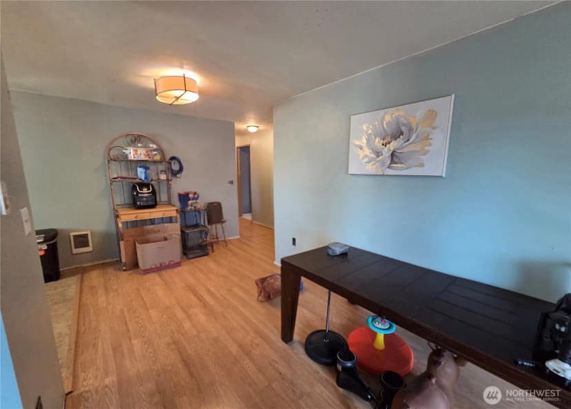 Property photo for 412 Mckenzie Avenue Sw, Yelm photo 6