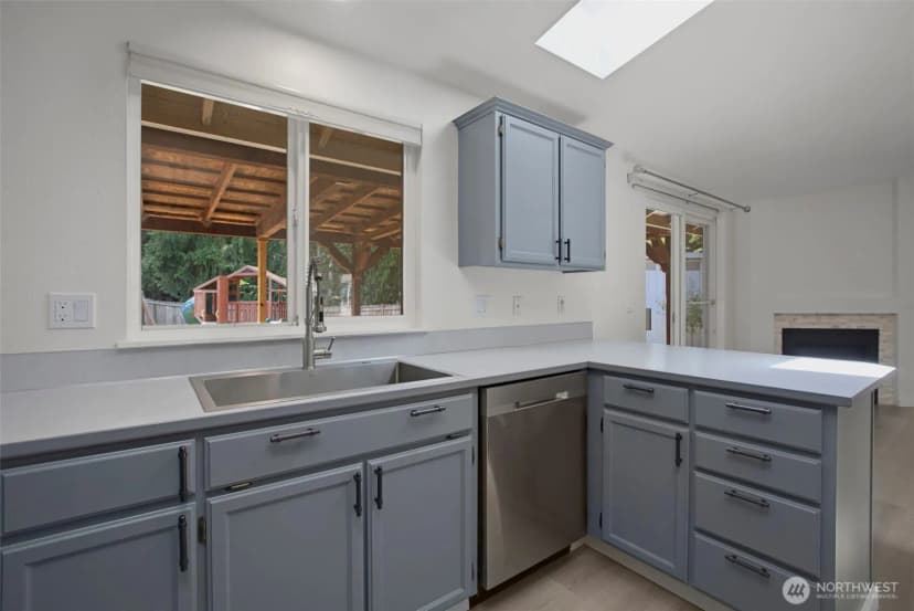 Property photo for 21141 Se 278th Way, Maple Valley photo 16