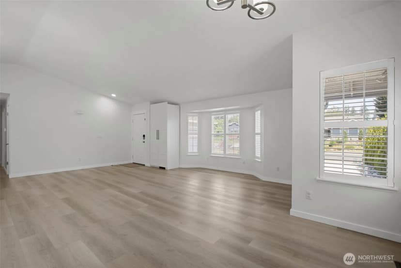 Property photo for 21141 Se 278th Way, Maple Valley photo 8