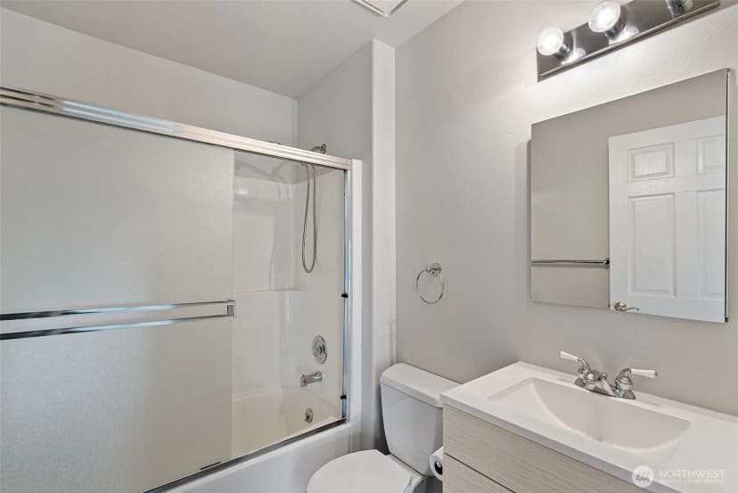 Property photo for 6406 E Royal View Lane, Port Orchard photo 20