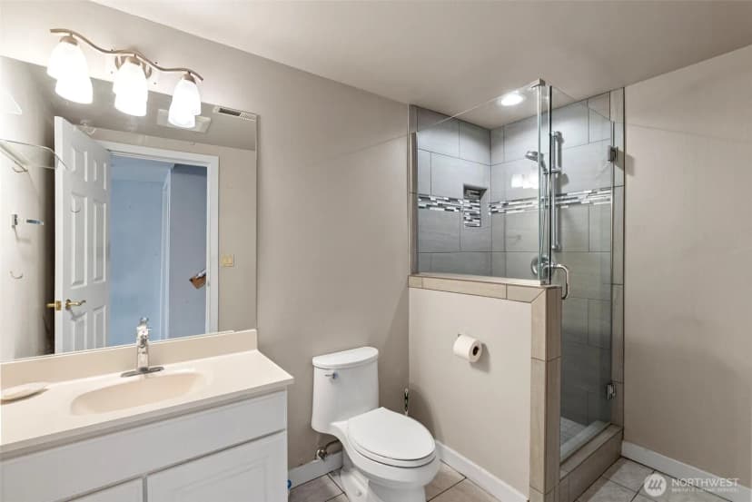Property photo for 6406 E Royal View Lane, Port Orchard photo 27