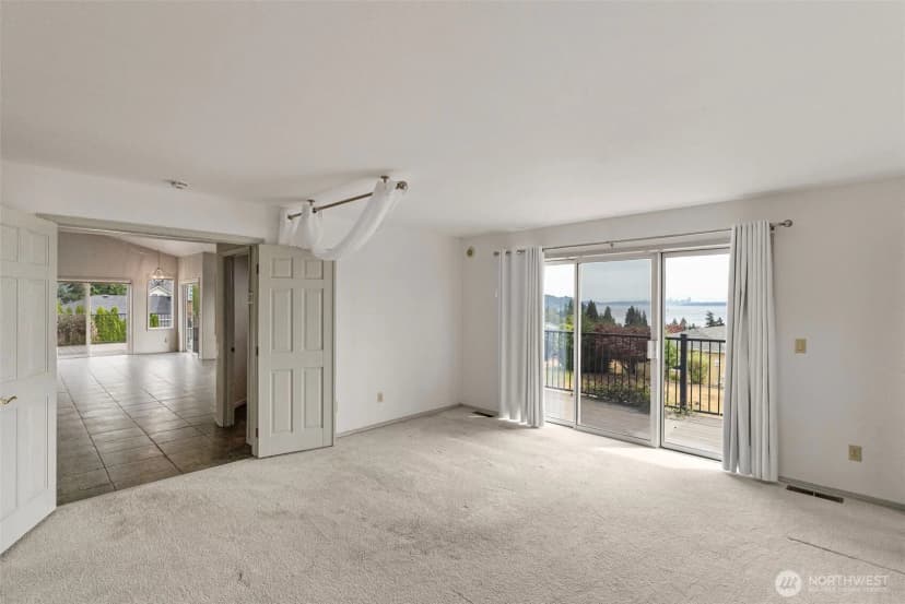 Property photo for 6406 E Royal View Lane, Port Orchard photo 13