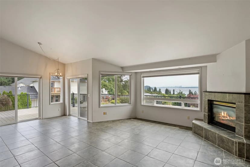 Property photo for 6406 E Royal View Lane, Port Orchard photo 5