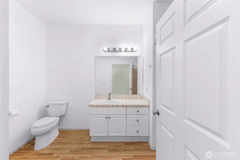 Property photo for 17426 Bothell Way Ne #a404, Bothell photo 4