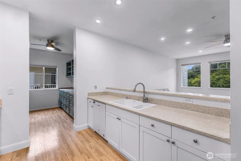 Property photo for 17426 Bothell Way Ne #a404, Bothell photo 18